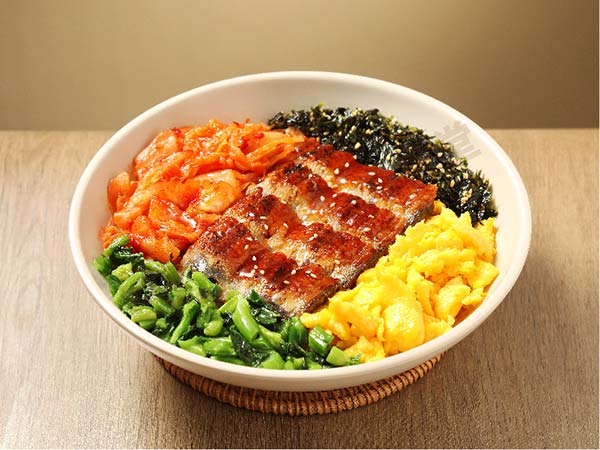 现炙蒲烧鳗鱼拌饭.jpg